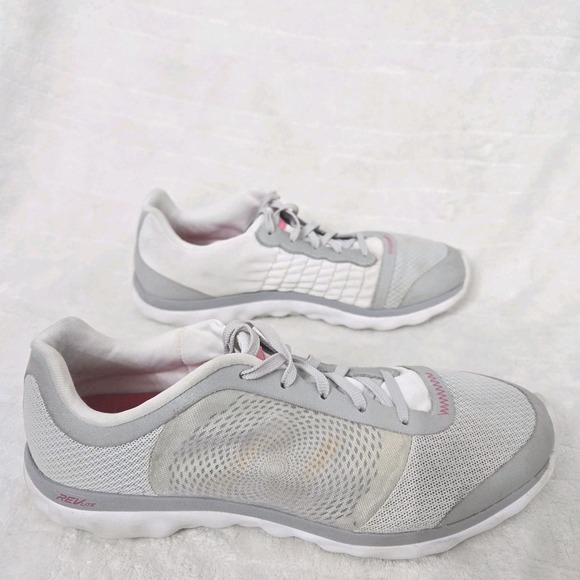 New Balance REVlite Women's Size 9.5 Running Shoes Athletic Sneakers Gray White - Picture 3 of 12